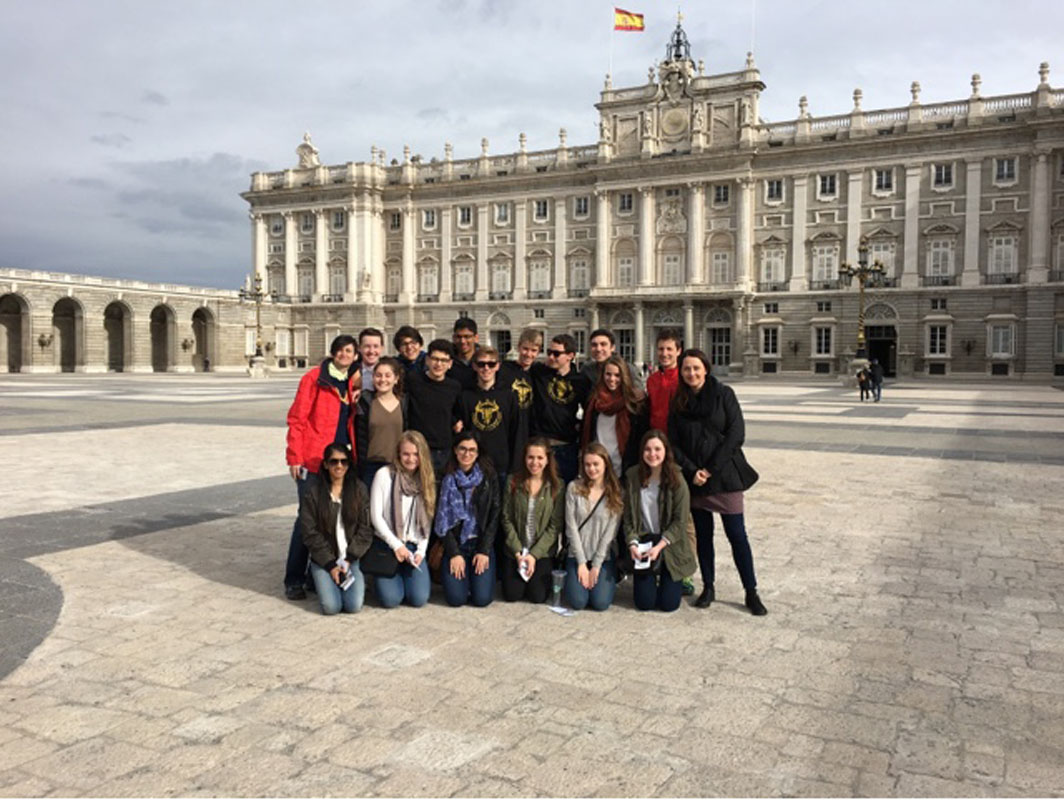 Students at Madrid Palace